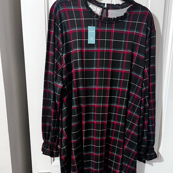 Maurices Dresses & Skirts - NWT - Maurices Plaid MIDI Dress - Size 3x - Super Soft Material!